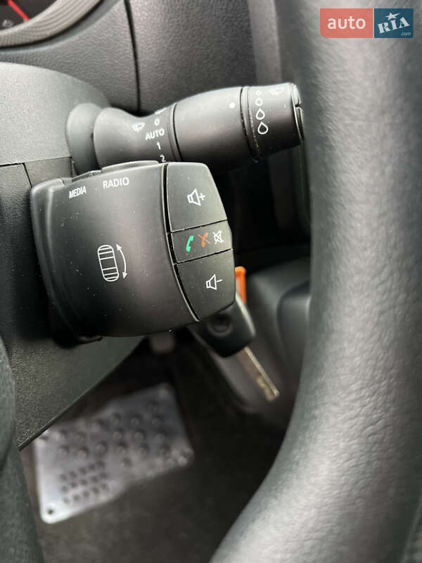 Грузовой фургон Renault Master 2017 в Луцке