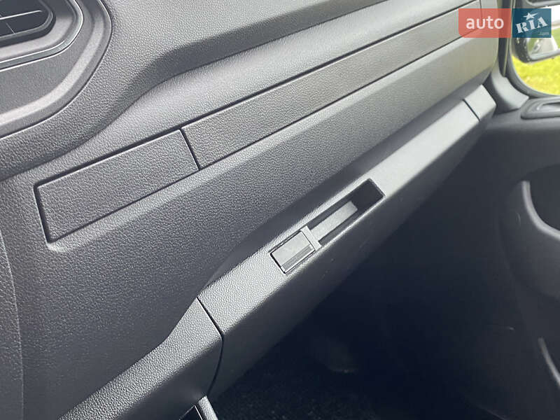 Вантажний фургон Renault Master 2021 в Ірпені