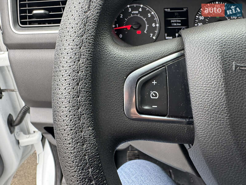 Вантажний фургон Renault Master 2021 в Києві