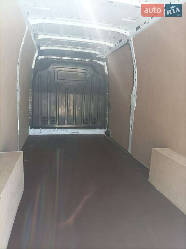 Грузовой фургон Renault Master 2022 в Дубно