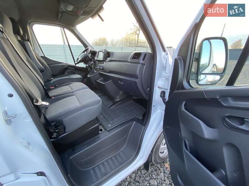 Вантажний фургон Renault Master 2022 в Києві