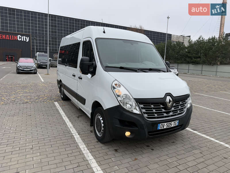 Мінівен Renault Master 2015 в Луцьку