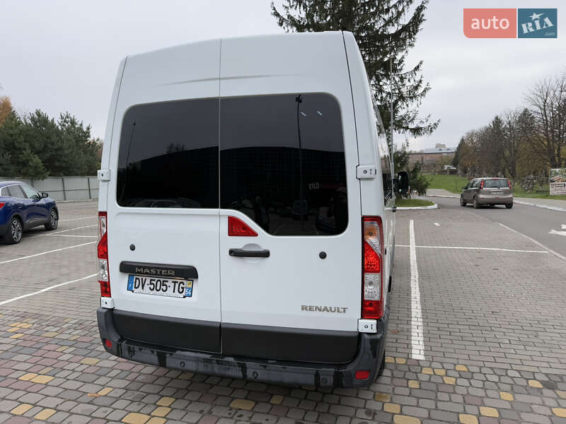 Мінівен Renault Master 2015 в Луцьку