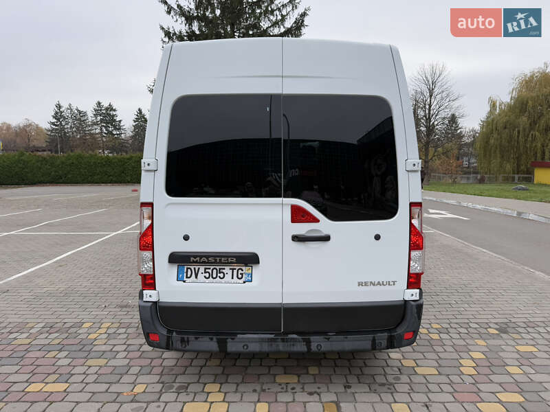 Мінівен Renault Master 2015 в Луцьку