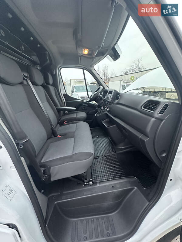 Грузовой фургон Renault Master 2021 в Луцке