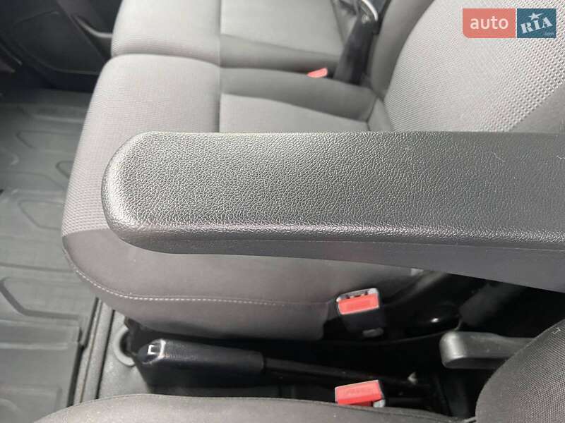 Грузовой фургон Renault Master 2022 в Киеве фото 32 Грузовой фургон Renault Master 2022 в Киеве