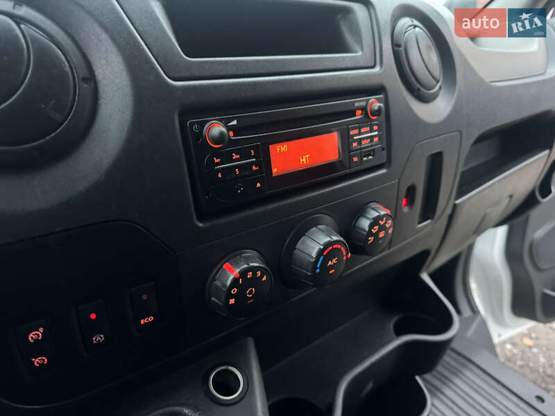 Другие грузовики Renault Master 2016 в Ровно