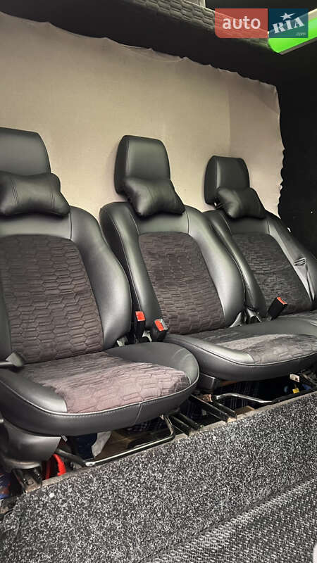 Минивэн Renault Master 2016 в Ивано-Франковске