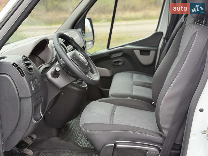 Грузовой фургон Renault Master 2017 в Новомосковске