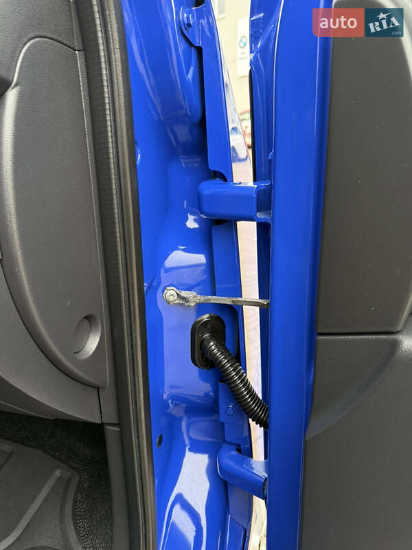 Грузовой фургон Renault Master 2023 в Киеве