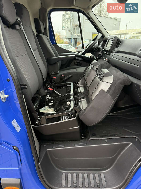 Грузовой фургон Renault Master 2023 в Киеве