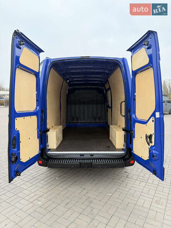 Грузовой фургон Renault Master 2023 в Киеве