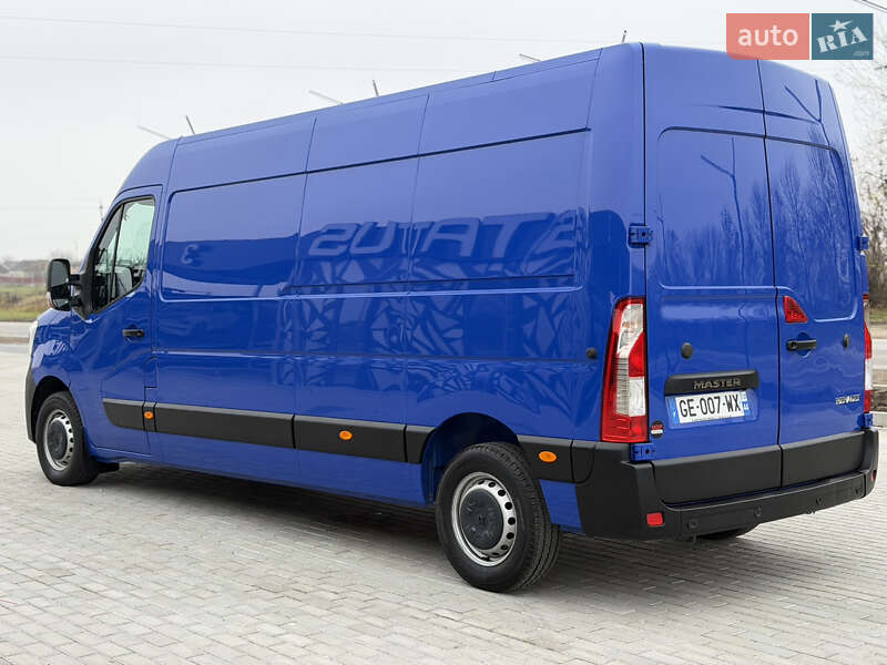 Грузовой фургон Renault Master 2022 в Дубно