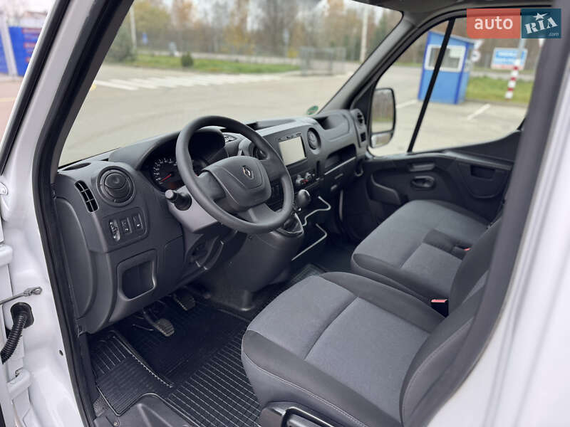 Вантажний фургон Renault Master 2019 в Дубні