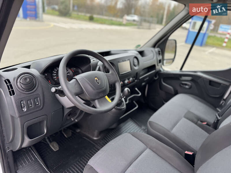 Вантажний фургон Renault Master 2019 в Дубні