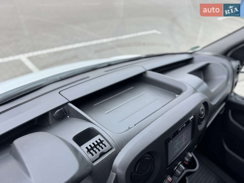 Вантажний фургон Renault Master 2019 в Дубні