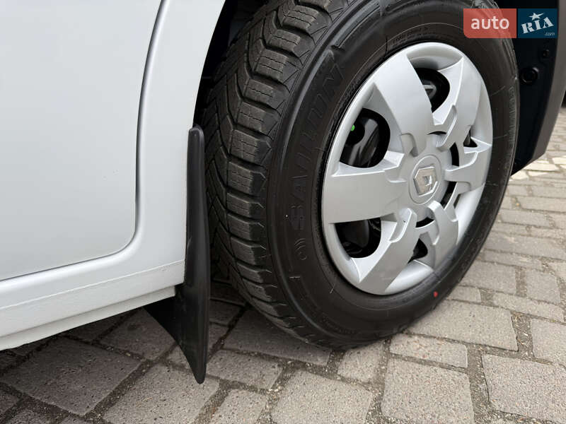 Грузовой фургон Renault Master 2022 в Дубно фото 35 Грузовой фургон Renault Master 2022 в Дубно