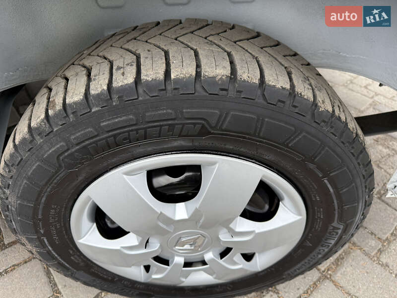 Грузовой фургон Renault Master 2022 в Дубно фото 36 Грузовой фургон Renault Master 2022 в Дубно