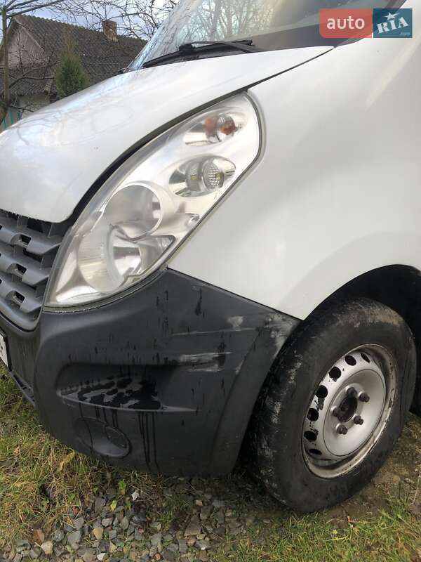 Мінівен Renault Master 2013 в Ланчині