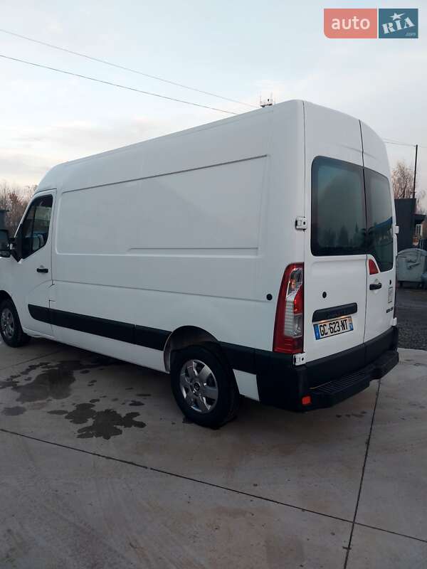 Грузовой фургон Renault Master 2021 в Млинове