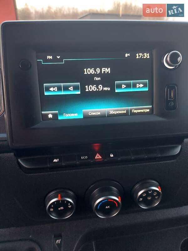 Грузовой фургон Renault Master 2021 в Млинове