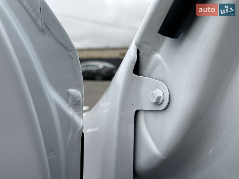 Вантажний фургон Renault Master 2021 в Дубні фото 42 Вантажний фургон Renault Master 2021 в Дубні