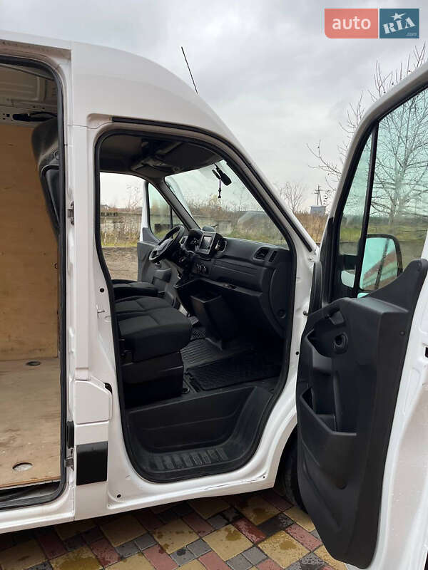 Вантажний фургон Renault Master 2020 в Гайсину