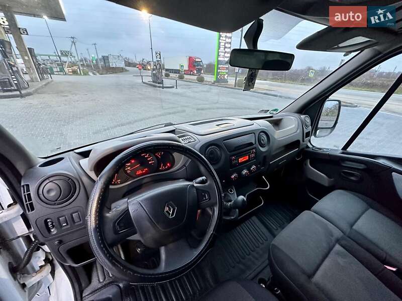 Тентованый Renault Master 2016 в Ужгороде