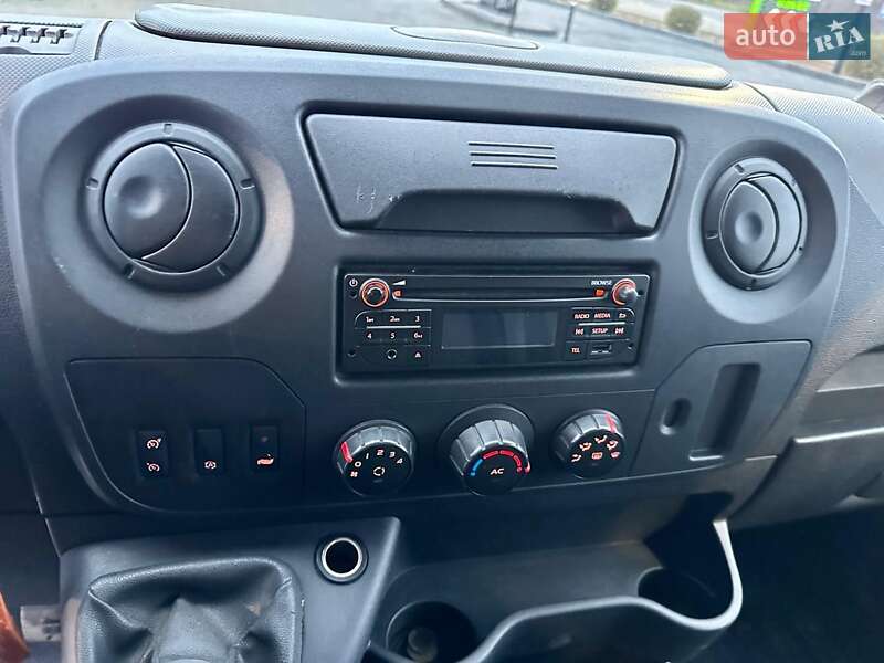 Тентованый Renault Master 2016 в Ужгороде