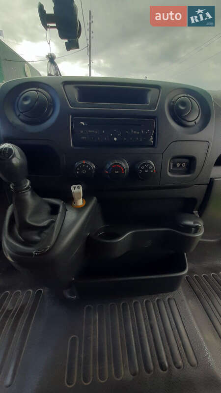 Микроавтобус грузовой (до 3,5т) Renault Master 2011 в Броварах