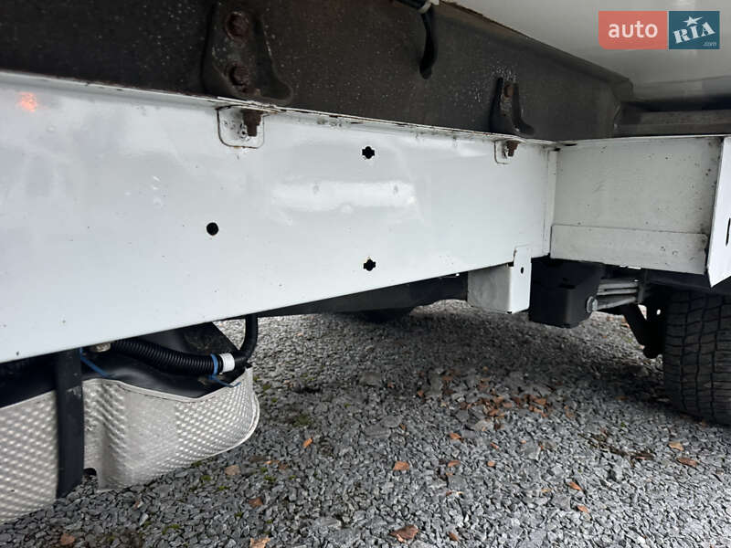 Другие грузовики Renault Master 2016 в Ровно