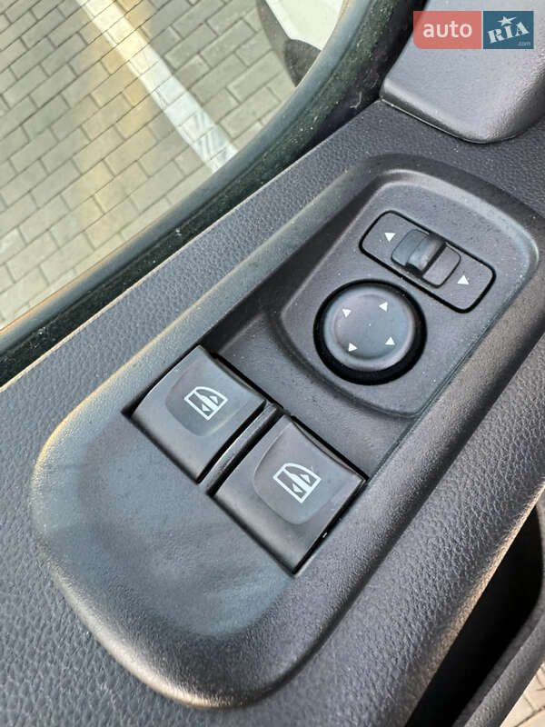 Грузовой фургон Renault Master 2020 в Луцке фото 12 Грузовой фургон Renault Master 2020 в Луцке