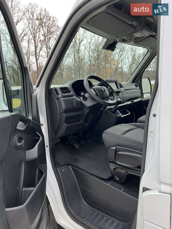 Вантажний фургон Renault Master 2022 в Луцьку