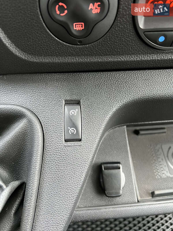 Вантажний фургон Renault Master 2022 в Луцьку