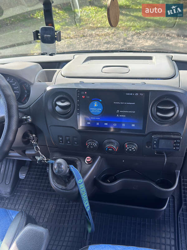 Мінівен Renault Master 2016 в Старій Вижівці