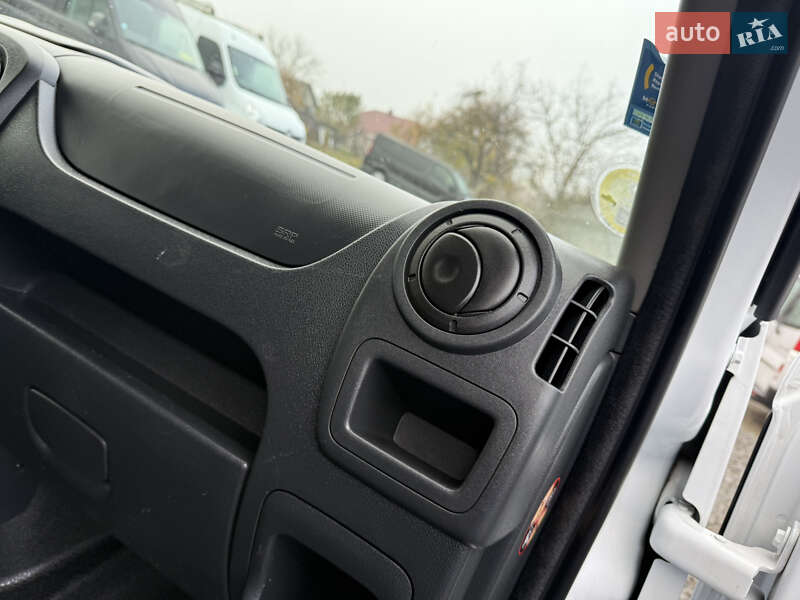 Грузовой фургон Renault Master 2018 в Дубно фото 16 Грузовой фургон Renault Master 2018 в Дубно