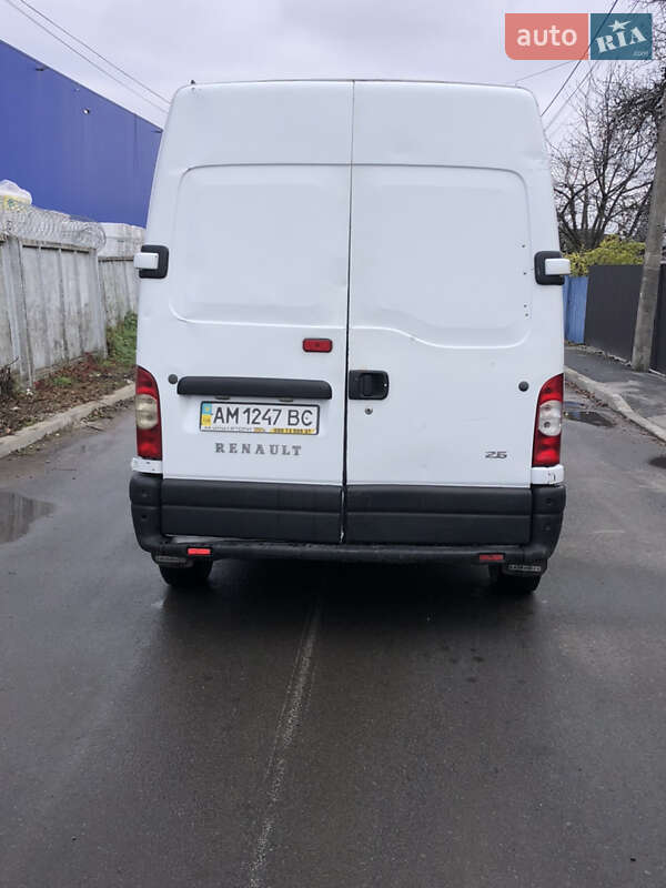 Вантажний фургон Renault Master 2004 в Житомирі