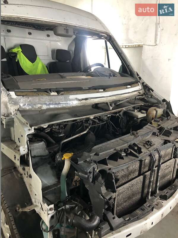 Микроавтобус Renault Master 2013 в Киеве фото 17 Микроавтобус Renault Master 2013 в Киеве