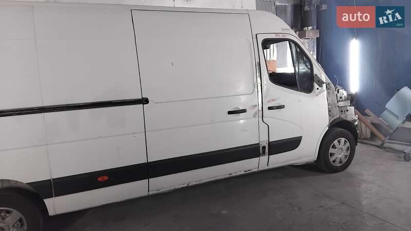 Микроавтобус Renault Master 2013 в Киеве фото 20 Микроавтобус Renault Master 2013 в Киеве
