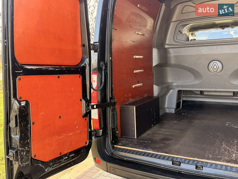 Вантажопасажирський фургон Renault Master 2018 в Ковелі фото 28 Вантажопасажирський фургон Renault Master 2018 в Ковелі