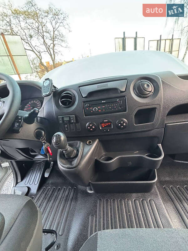Вантажний фургон Renault Master 2014 в Рівному фото 13 Вантажний фургон Renault Master 2014 в Рівному