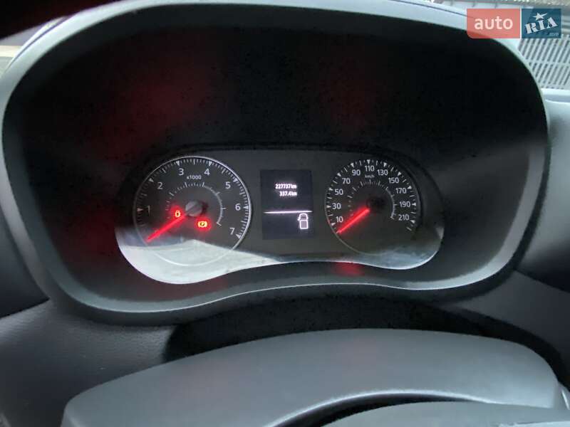 Вантажний фургон Renault Master 2022 в Києві фото 17 Вантажний фургон Renault Master 2022 в Києві