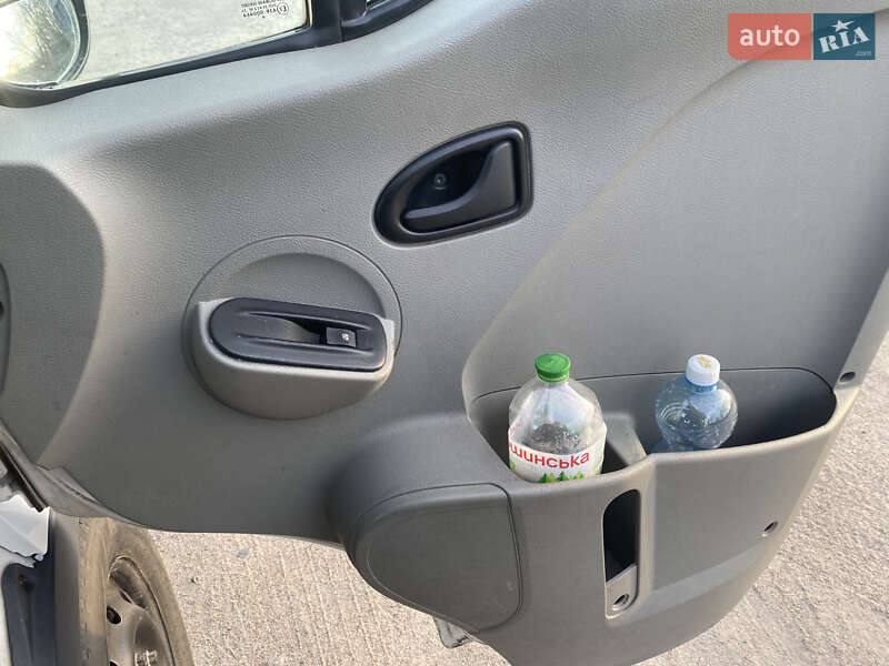 Інші вантажівки Renault Master 2005 в Обухові