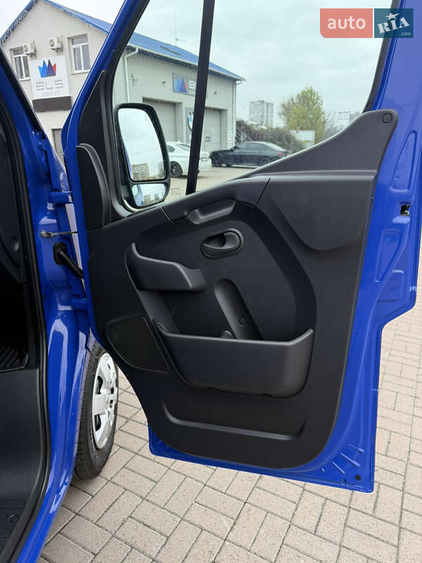 Вантажний фургон Renault Master 2023 в Києві
