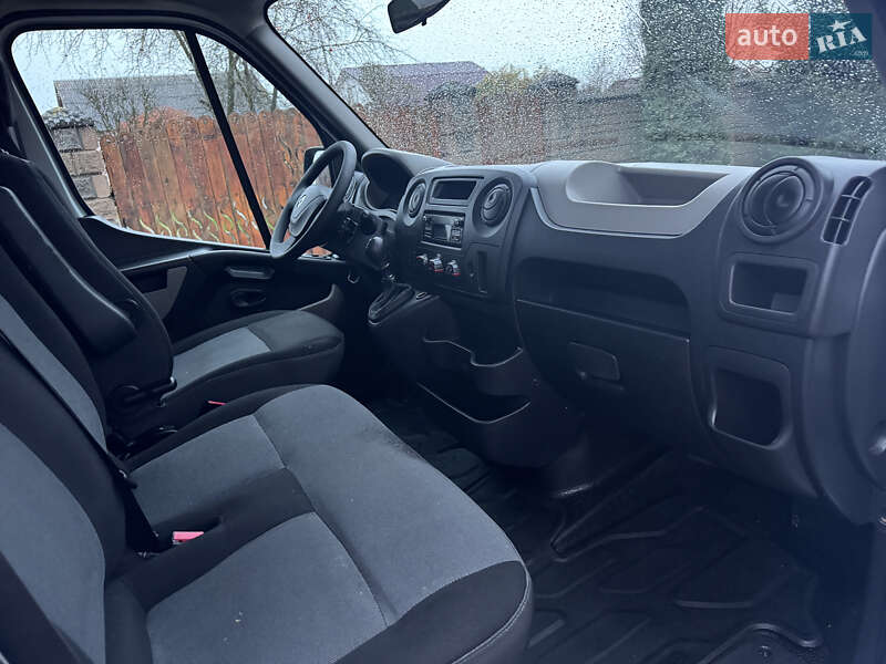 Тентованый Renault Master 2016 в Дубно