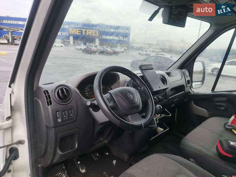 Вантажний фургон Renault Master 2016 в Києві