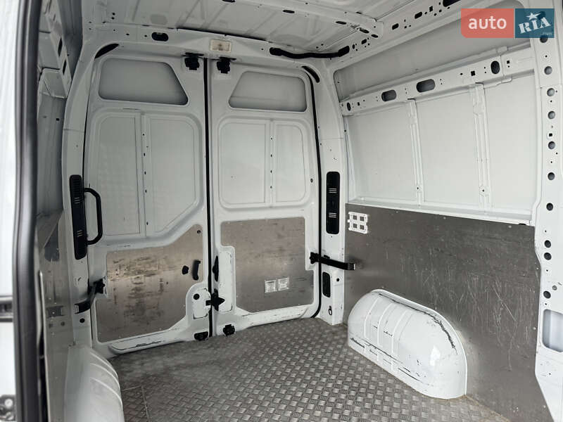 Грузовой фургон Renault Master 2021 в Киеве