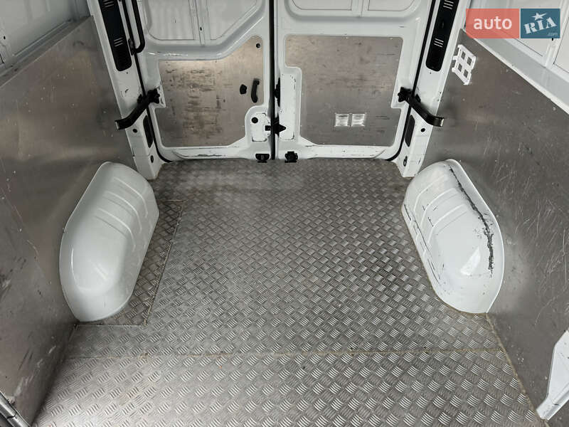 Грузовой фургон Renault Master 2021 в Киеве