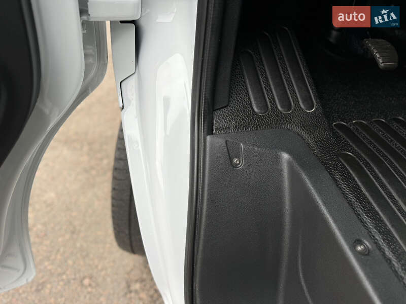 Грузовой фургон Renault Master 2021 в Киеве