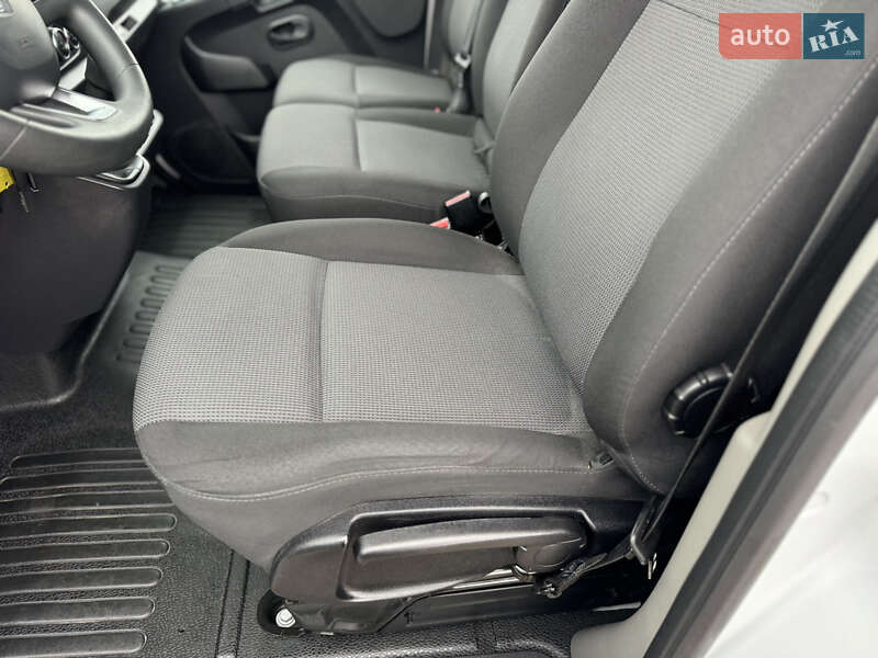 Грузовой фургон Renault Master 2021 в Киеве